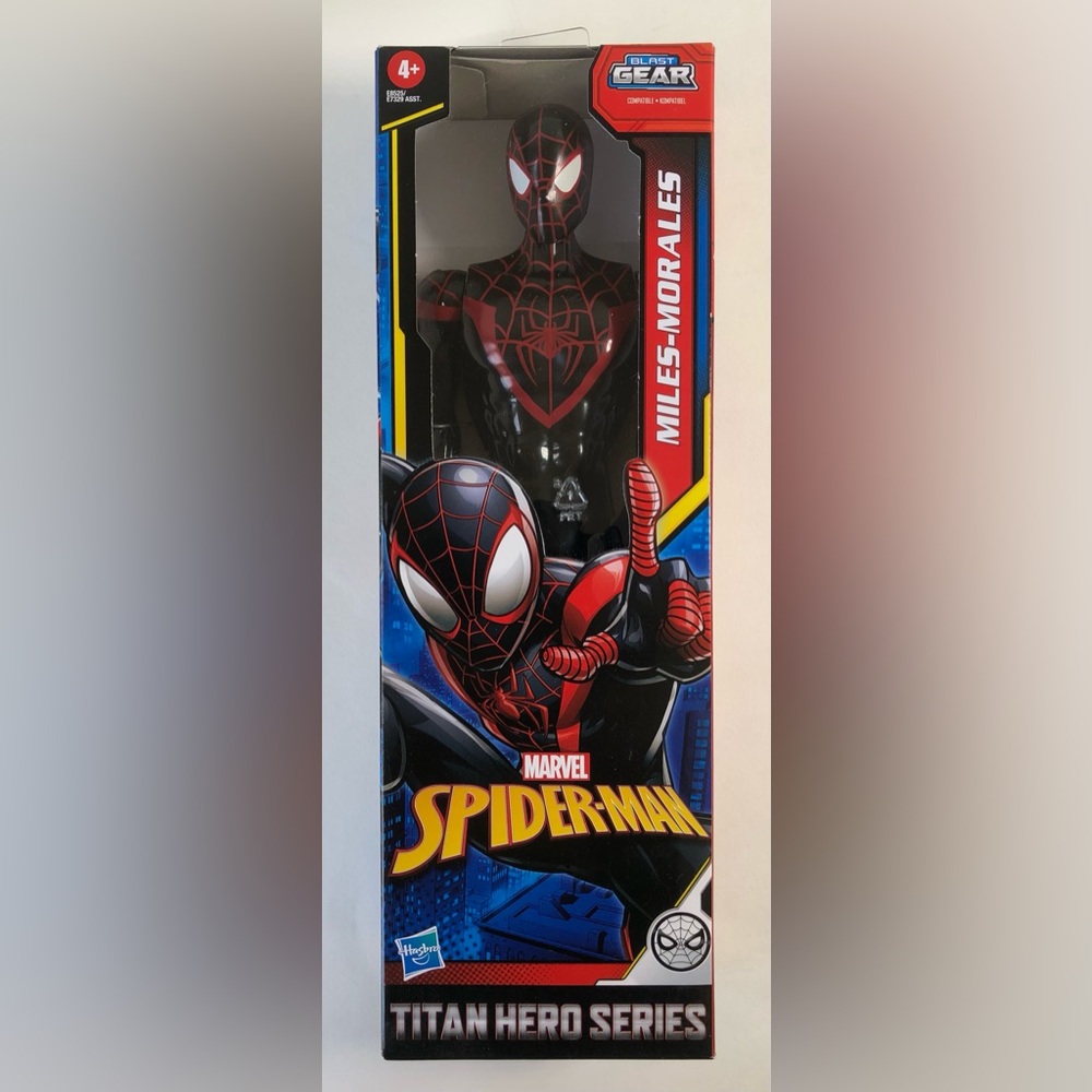NEW Marvel Spiderman Action Figure 12-inch